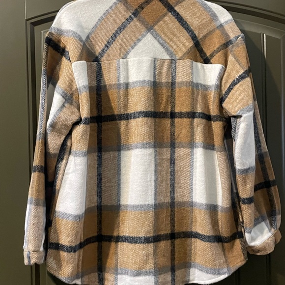 New Plaid Oversized Flannel Shirt Jacket Shacket - Picture 3 of 3